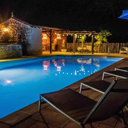 Le Grand Gapard 24 Pers Holiday home *